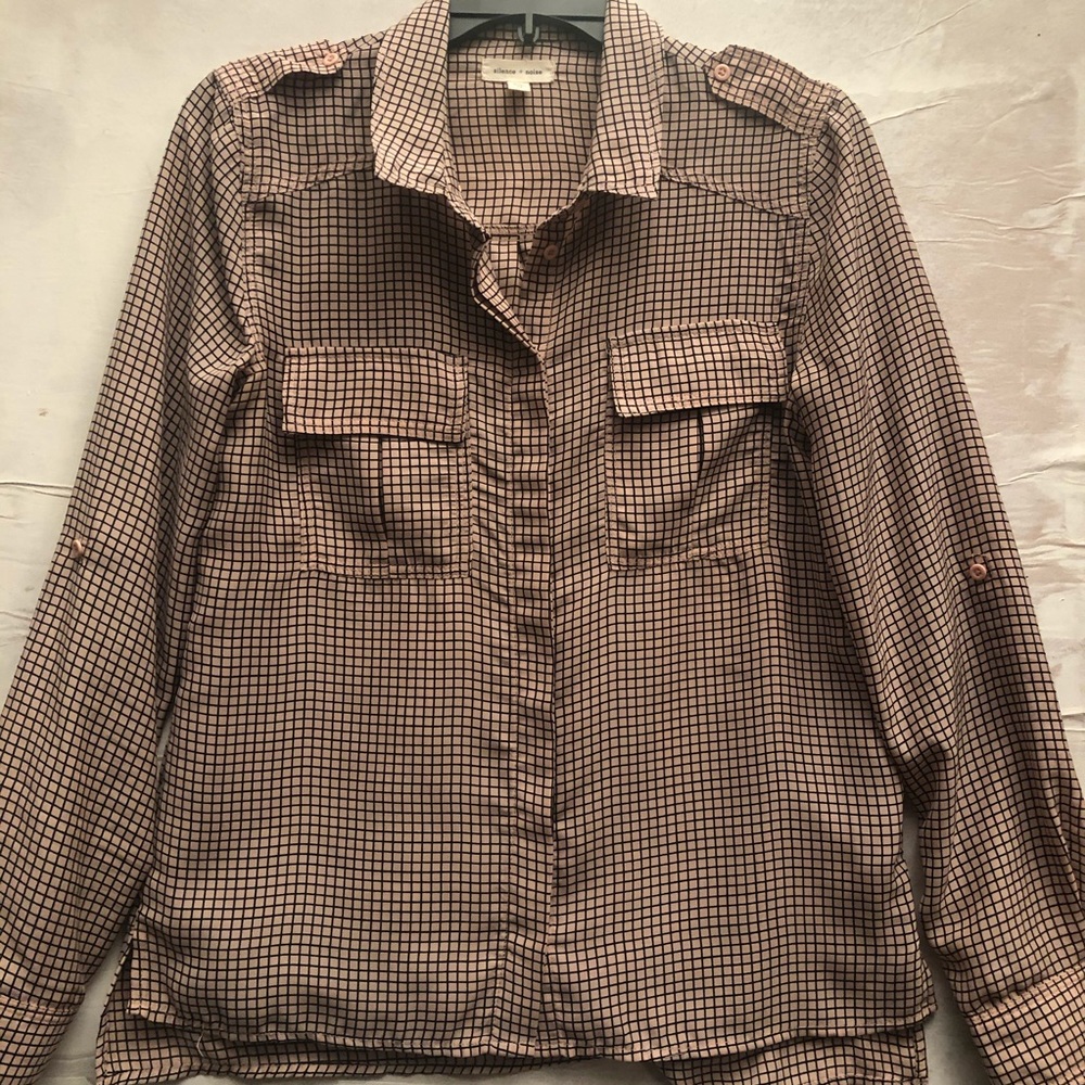 URBAN OUTFITTERS, SILENCE + NOISE Blouse Size M
